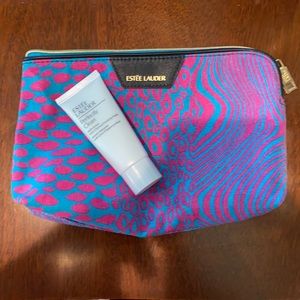 300) Ester Lauder make up bag and Cleanser NEW